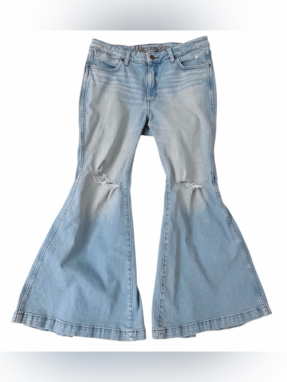 Wrangler Jeans 31x30 Light Wash High Rise Flare Trumpet Retro Distressed